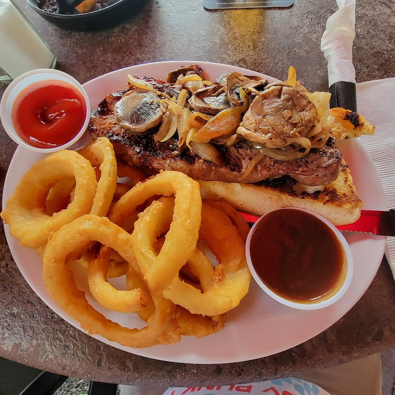 The Highwayman Pub - Abbotsford 5